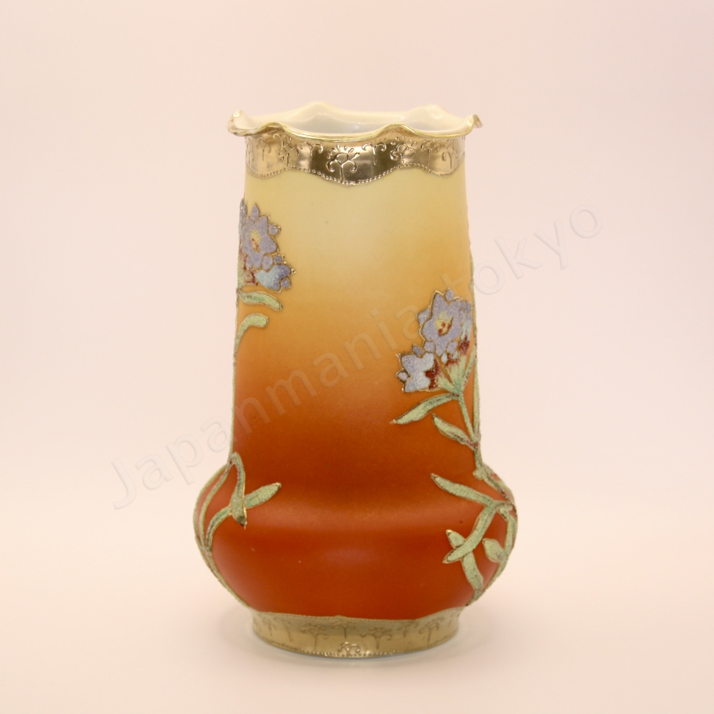 Side view: Japanese old fine china. Old Noritake.
Ruffle top vase
Floral design
Polychrome, gold and coralene(glass bead decoration)