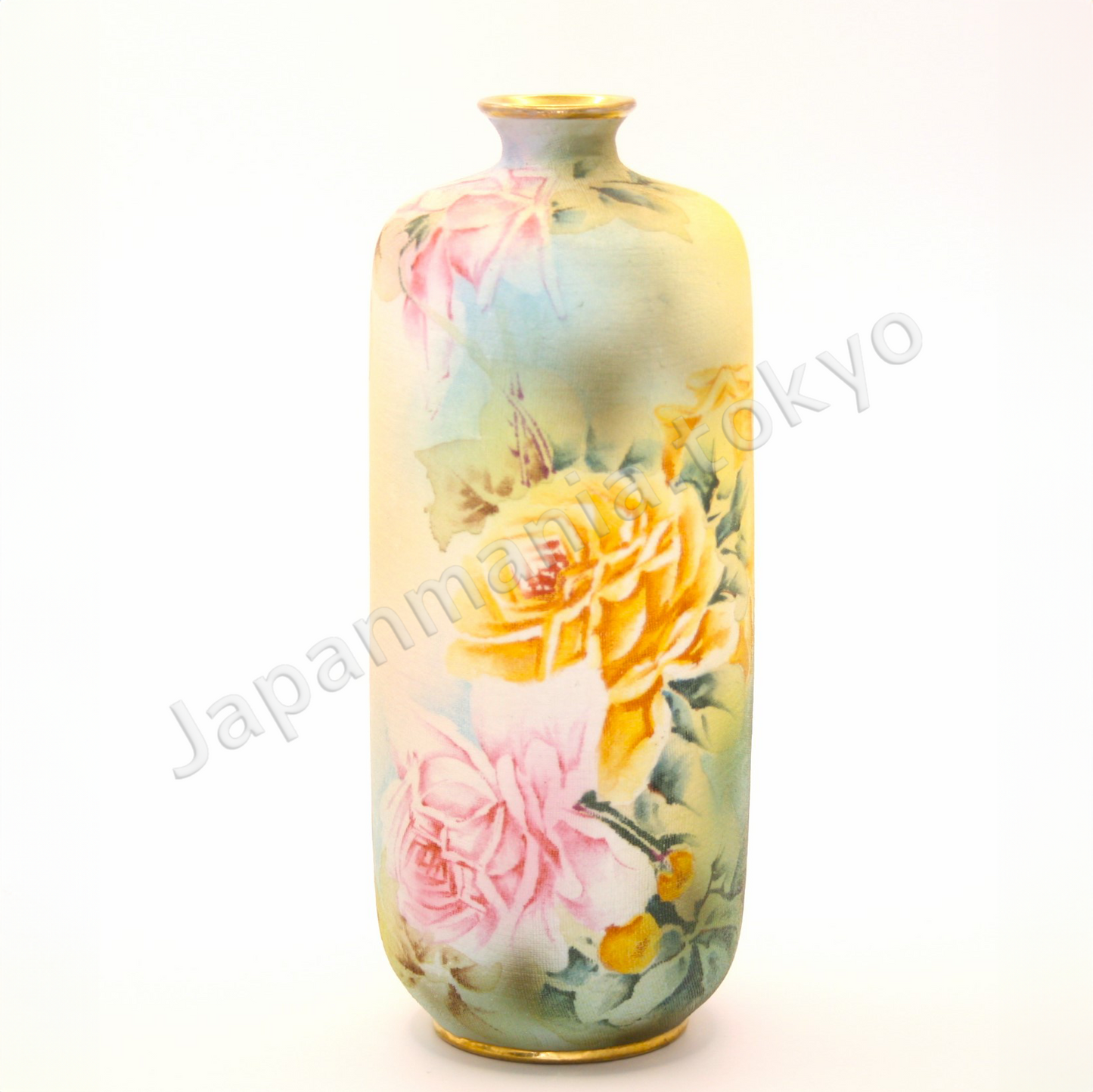 Front view: Japanese antique fine china. Old Noritake.
Vase
Rose design
Polychrome, Tapestry(cloth inlay)