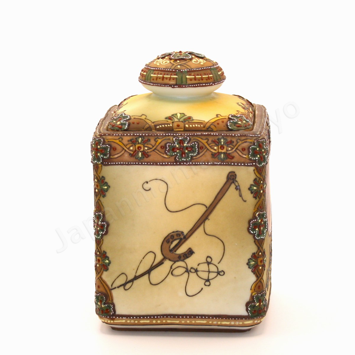Back view: Japanese antique fine china, Old Noritake.
Humidor
Horse design
Moriage trim shape