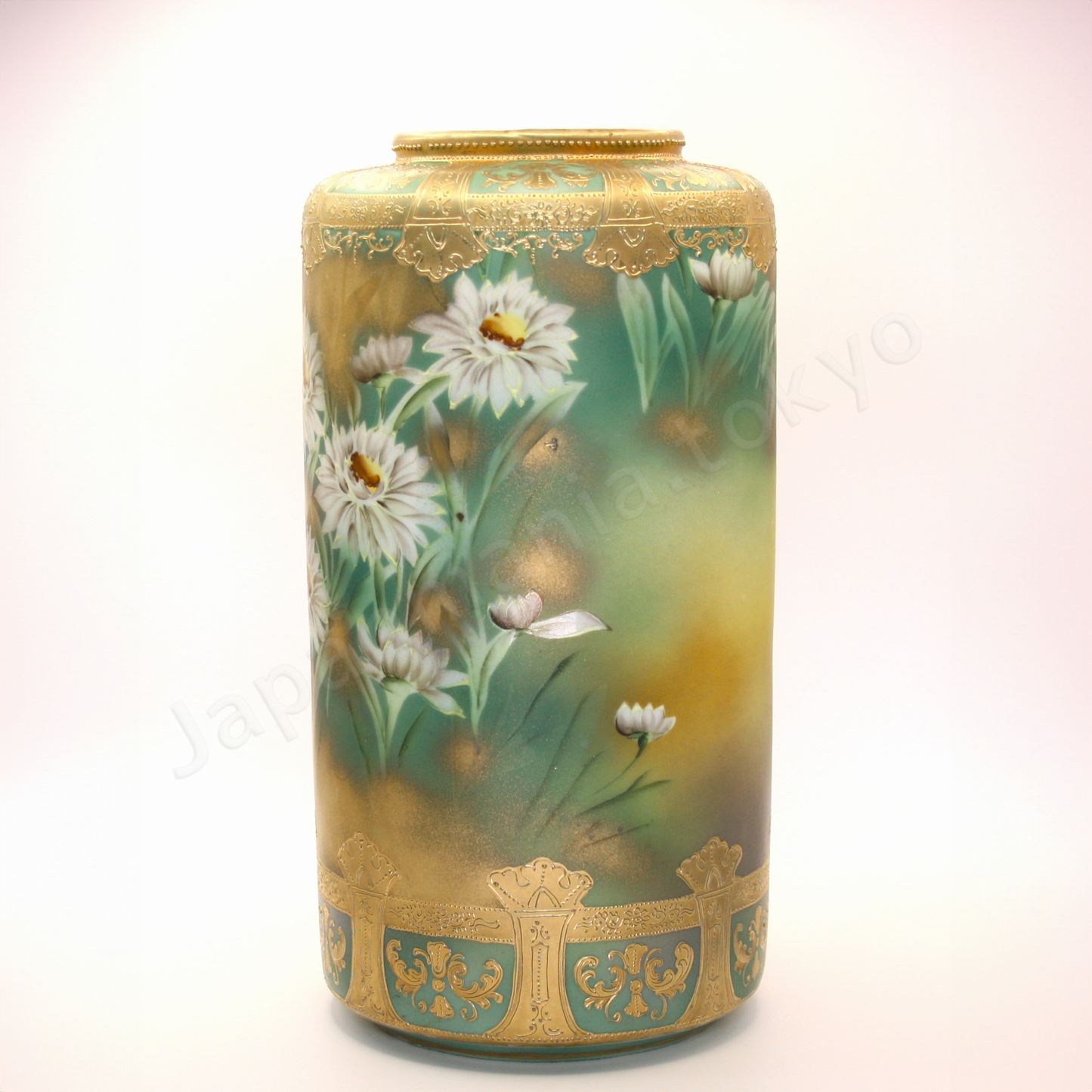Side view: Japanese antique fine china. Old Noritake.
Large vase
Margaret design
Polychrome and gold